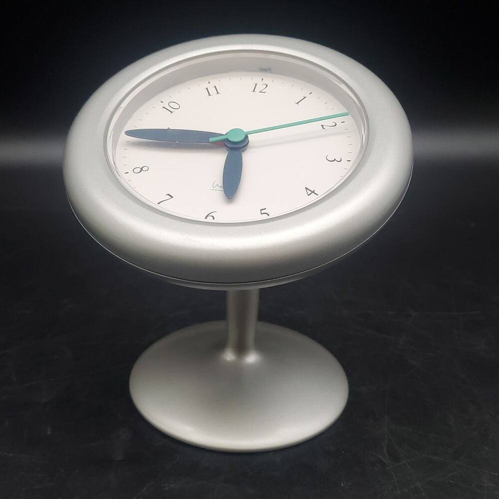 Modern Silver Pedestal Desk Clock Adjustable Tilt Gear Design Quartz